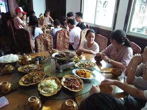 画室吃瓜小分队,揭秘艺术圈的趣味瞬间