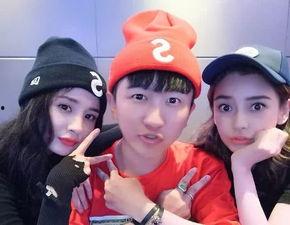 塑料花姐妹吃瓜,揭秘娱乐圈背后的秘密