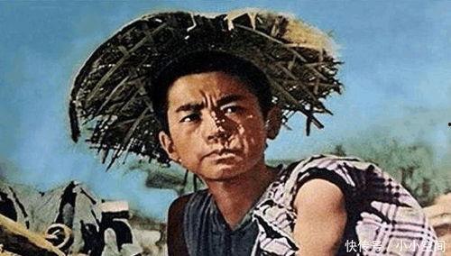 小兵张嘎太君吃瓜